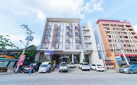 Reddoorz Plus @ Roxas Street Davao